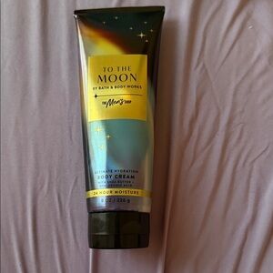 Bath & Body Works To The Moon Body Cream - Blue and Yellow